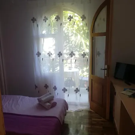 Romantic With Balcony Guest house